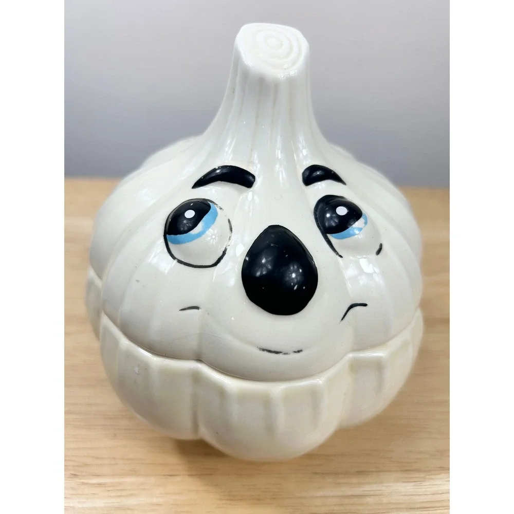 VTG Garlic Bulb Ceramic MCM Cream Anthropomorphic Kitsch Decor Fridge Deoderizer